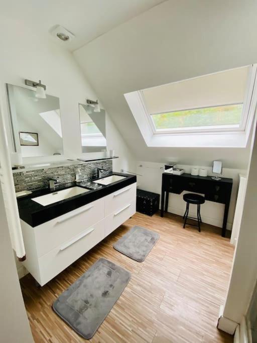 Le Grand Large Superbe Appartement Vue Sur Mer Hautot-sur-Mer ภายนอก รูปภาพ